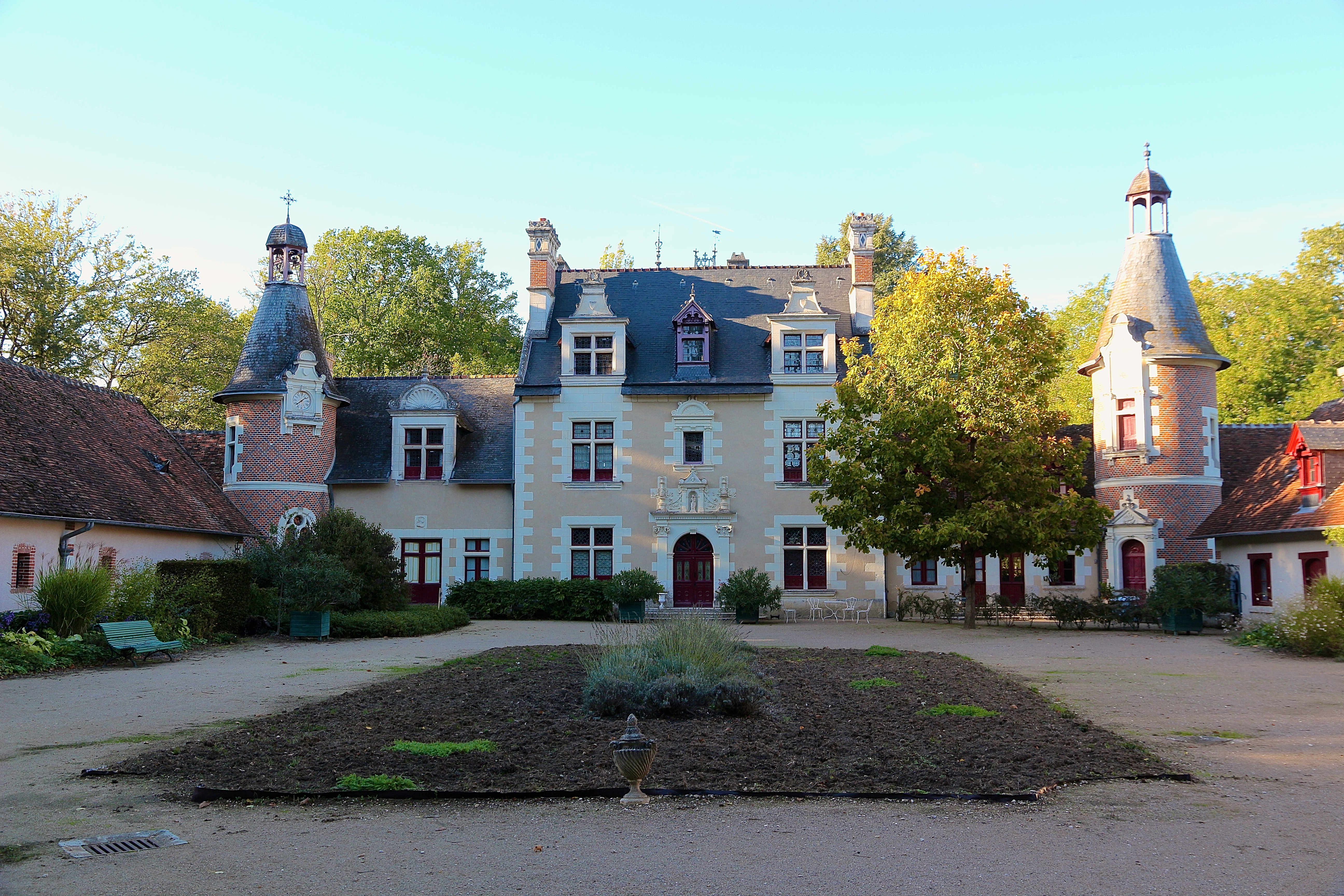 CHEVERNY