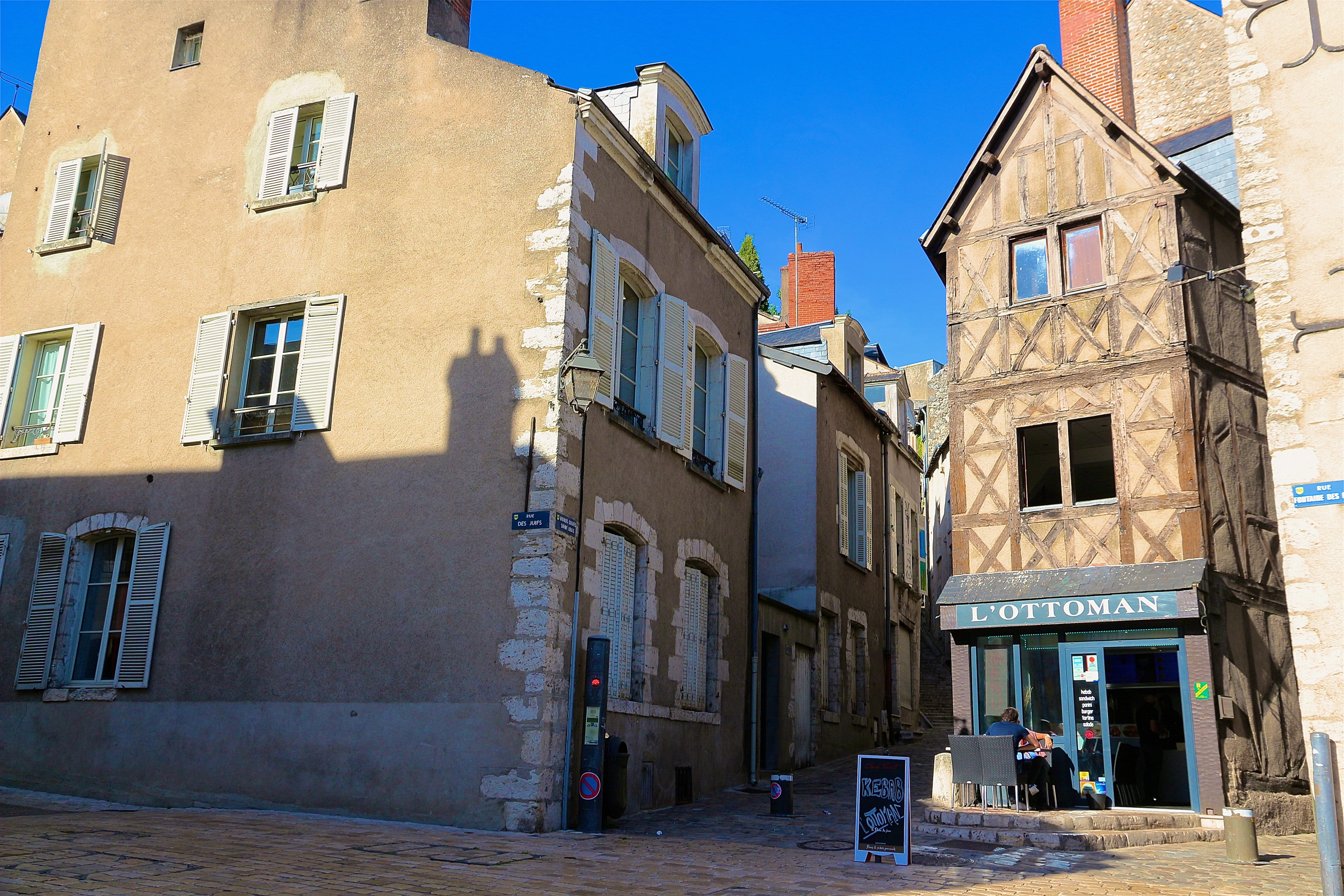BLOIS