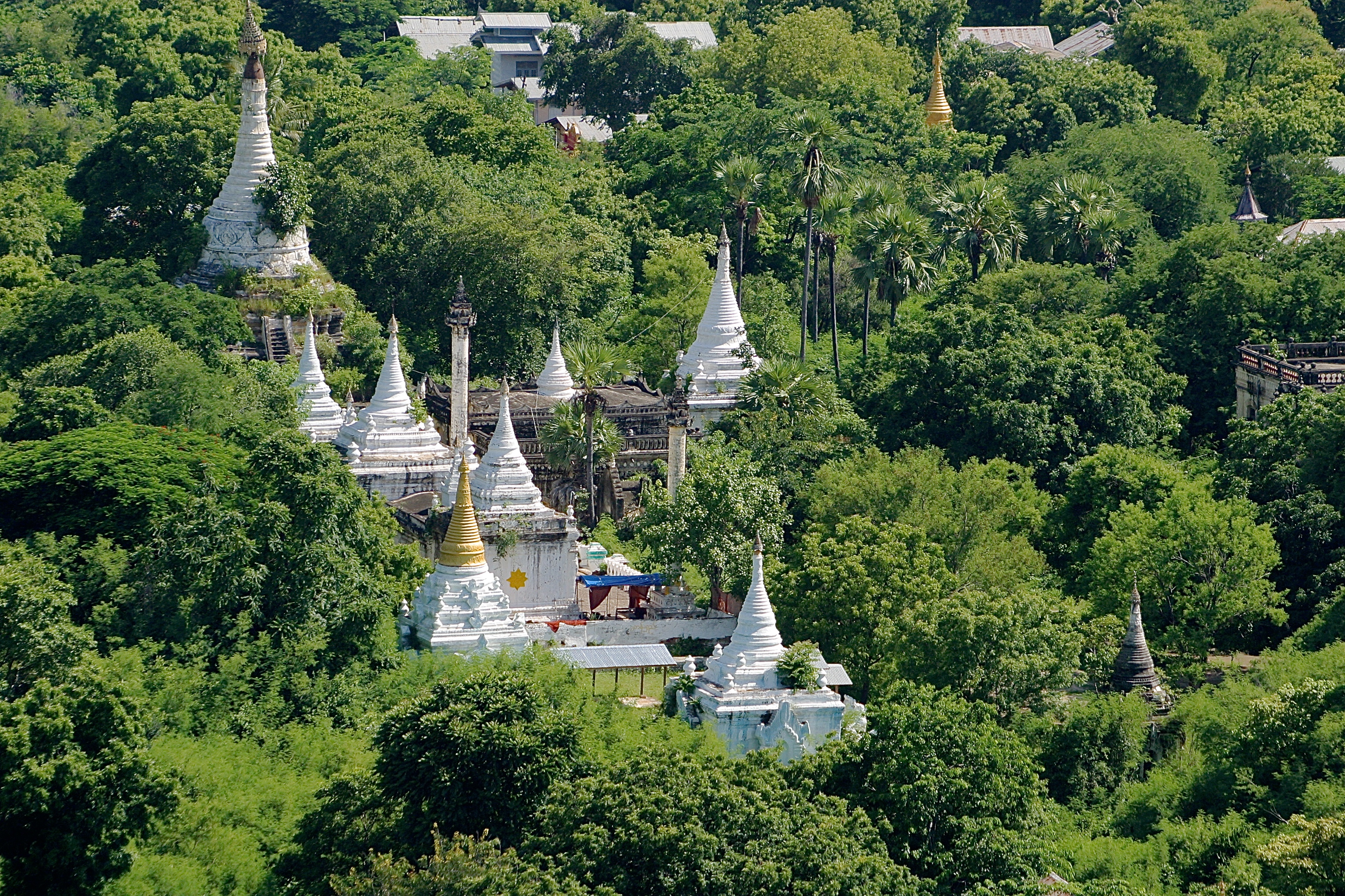 COLLINES DE SAGAING