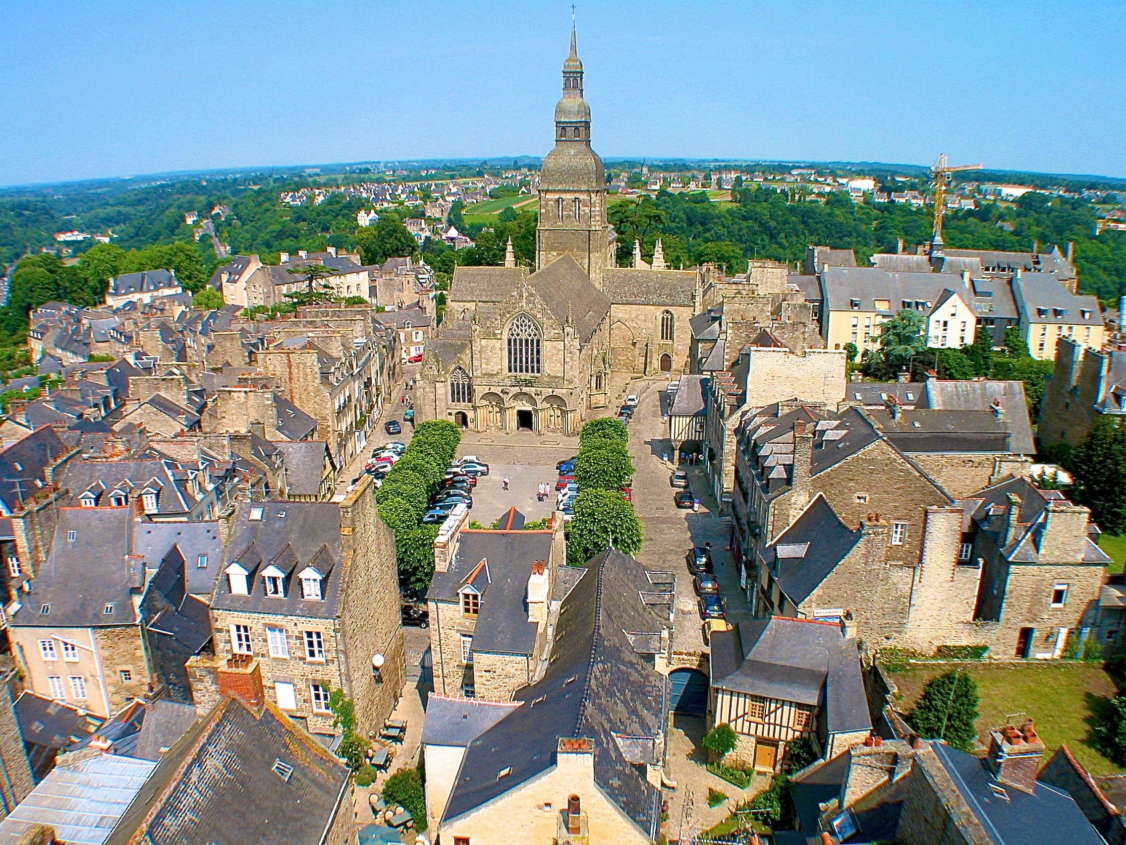 DINAN