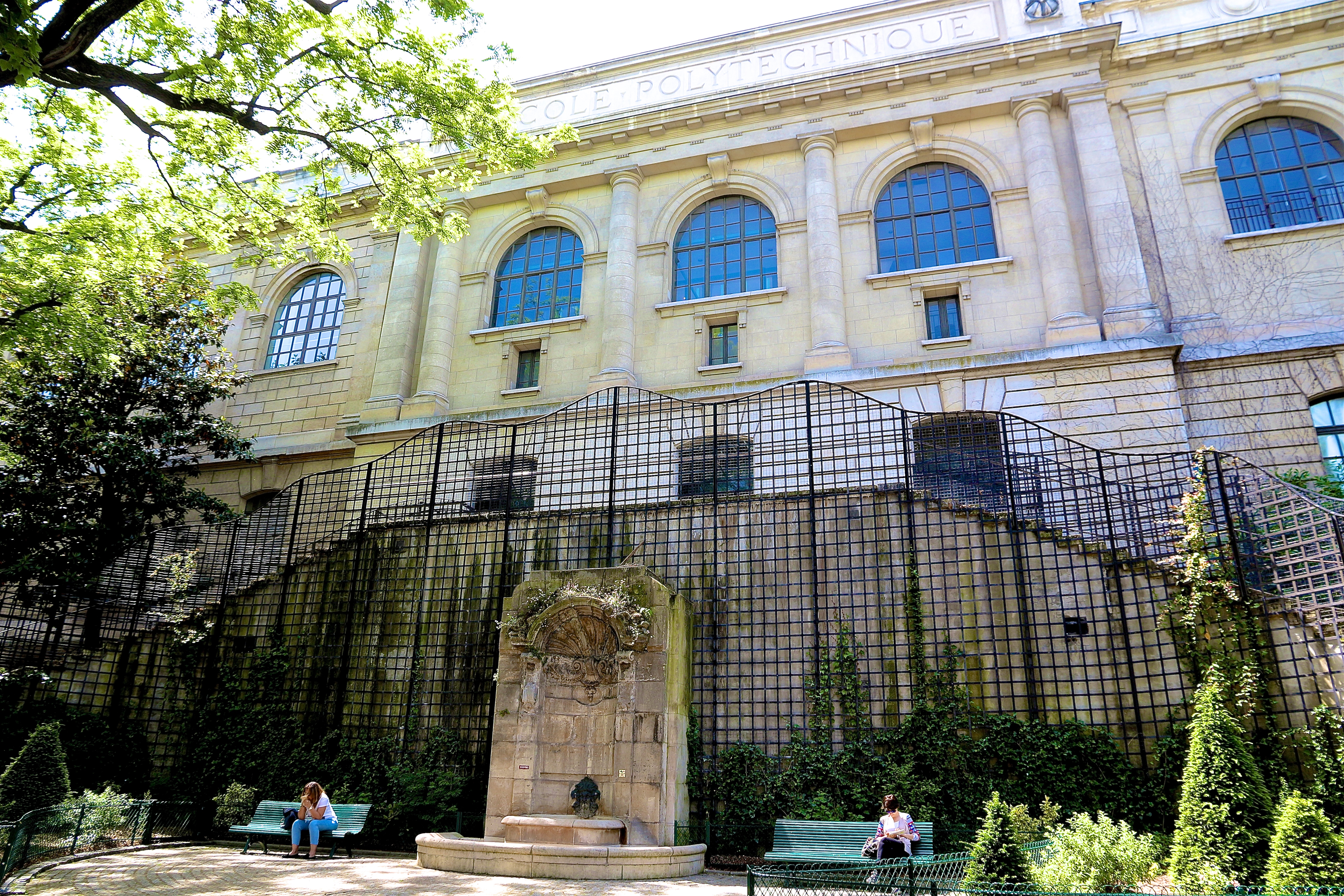 la fontaine du square Paul-Langevin