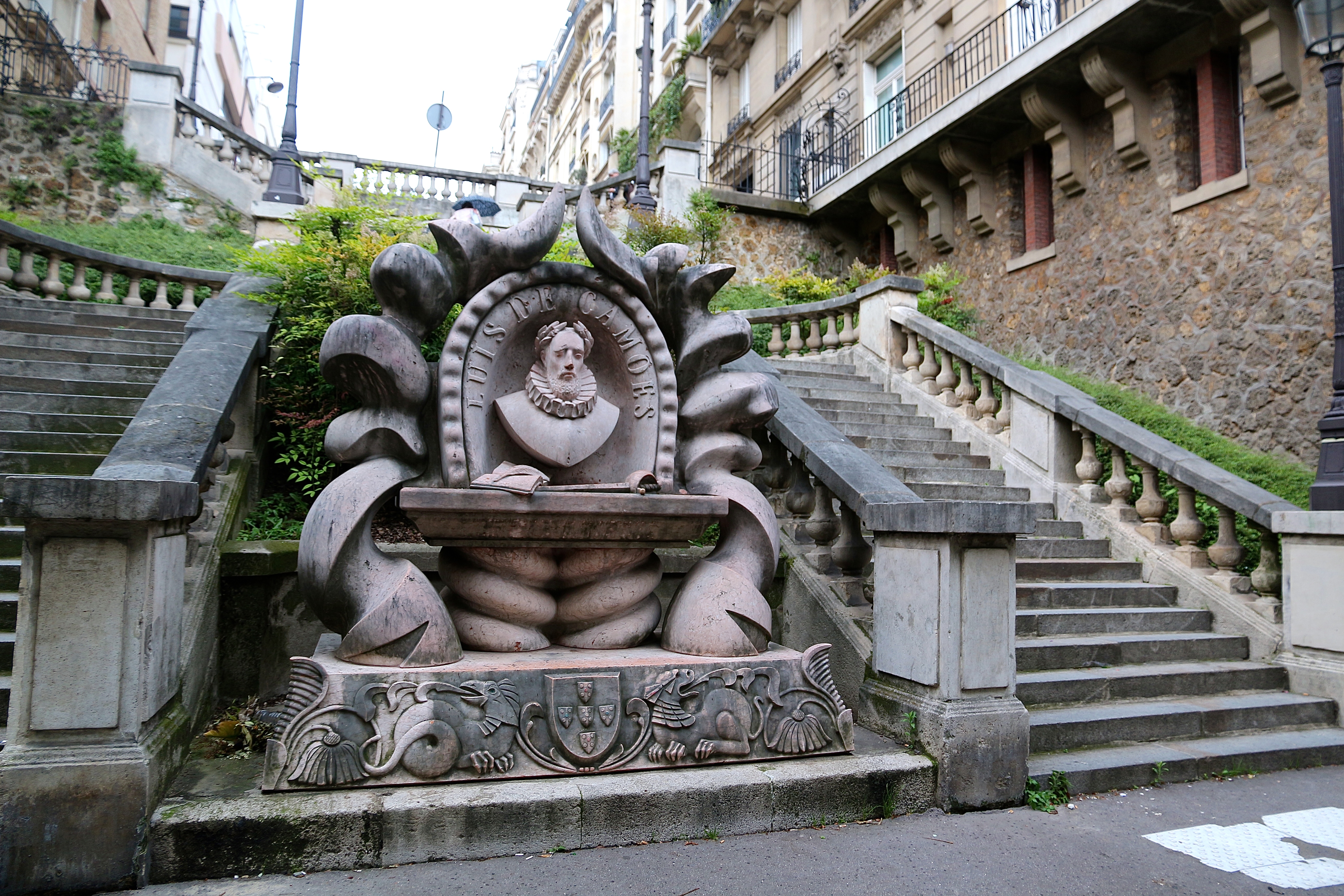 le monument à Luis Vaz de Camoes
