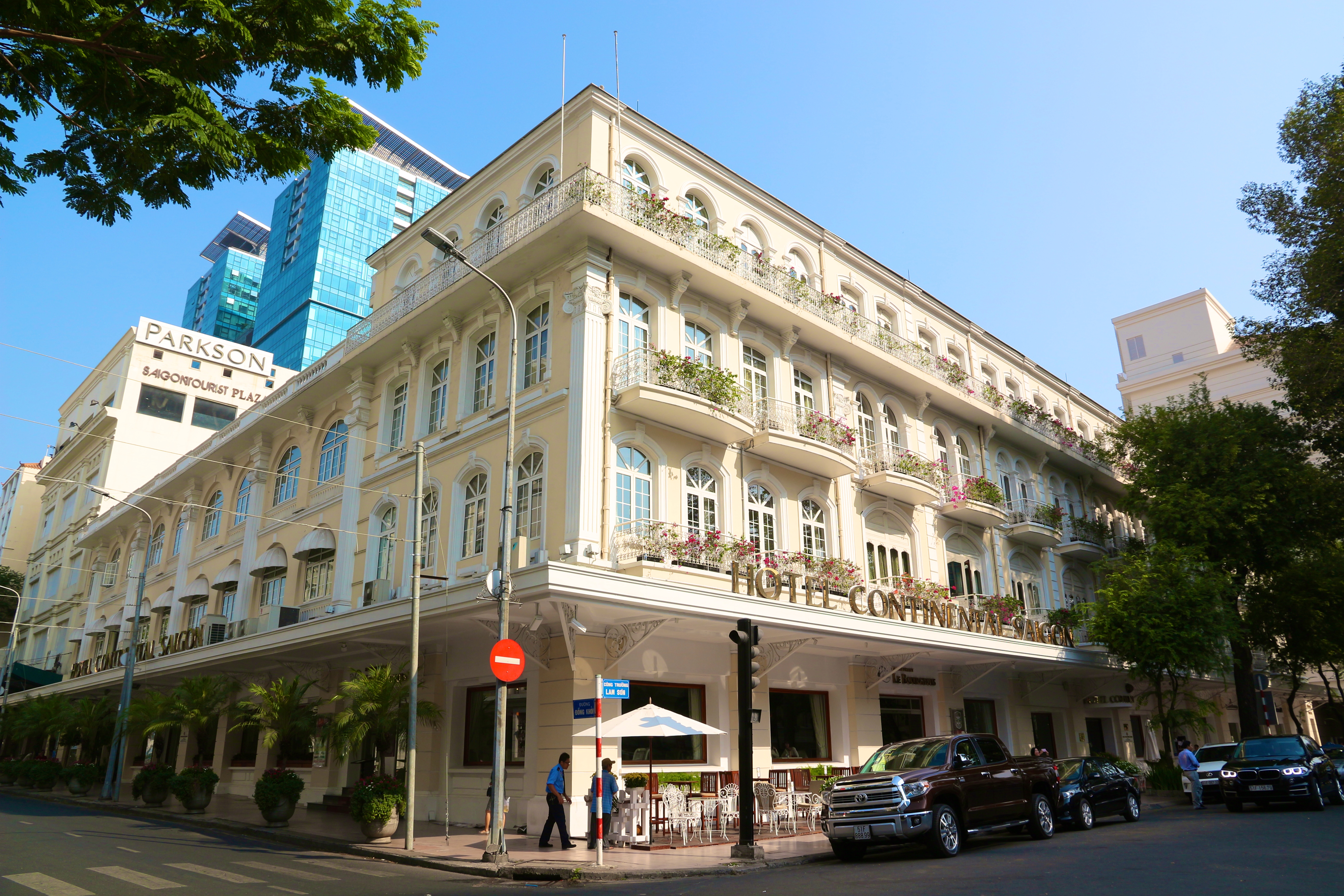 HÔ-CHI-MINH-VILLE