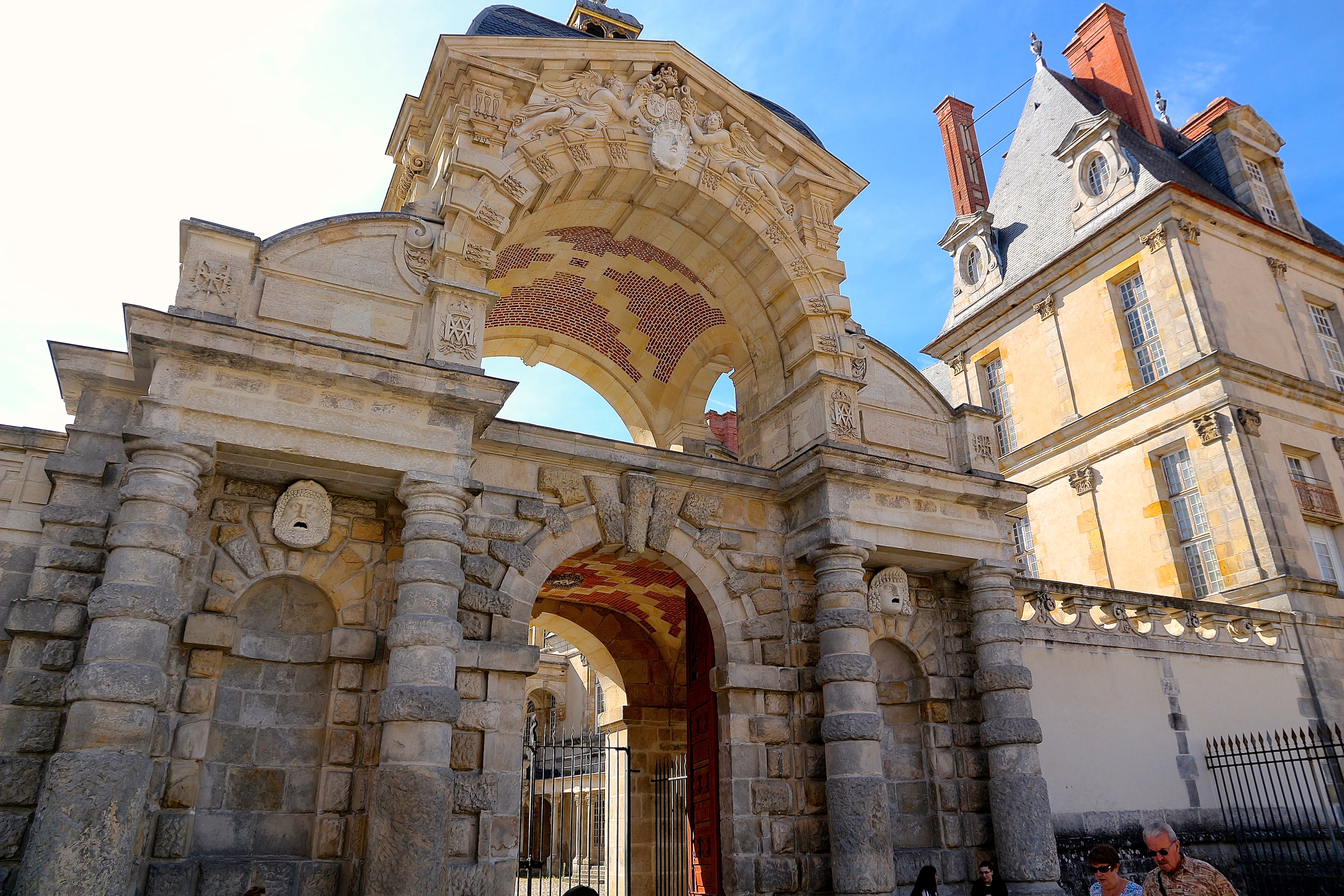 la Porte du Baptistère