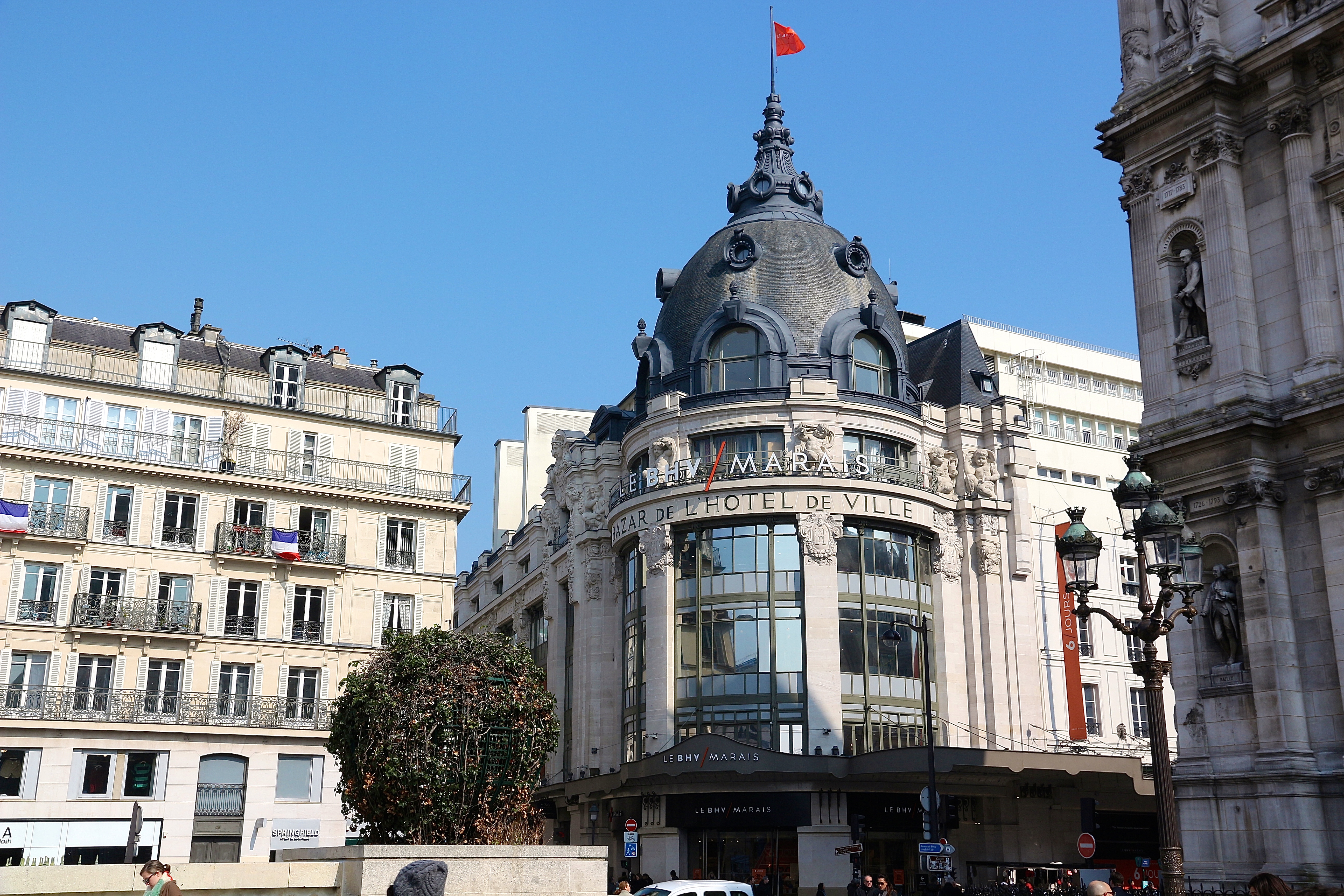 le Bazar de l'Hôtel de Ville