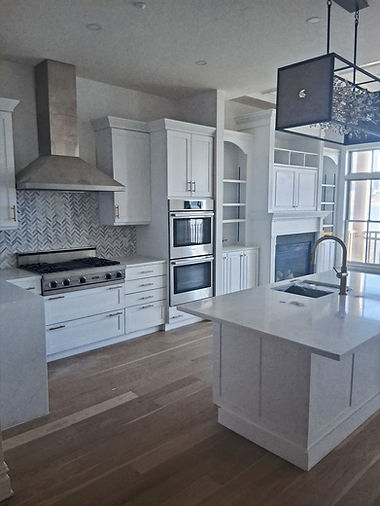 KITCHEN _edited.jpg