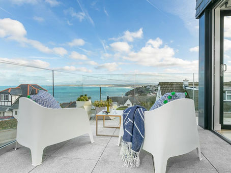 20% OFF THE DECKHOUSE