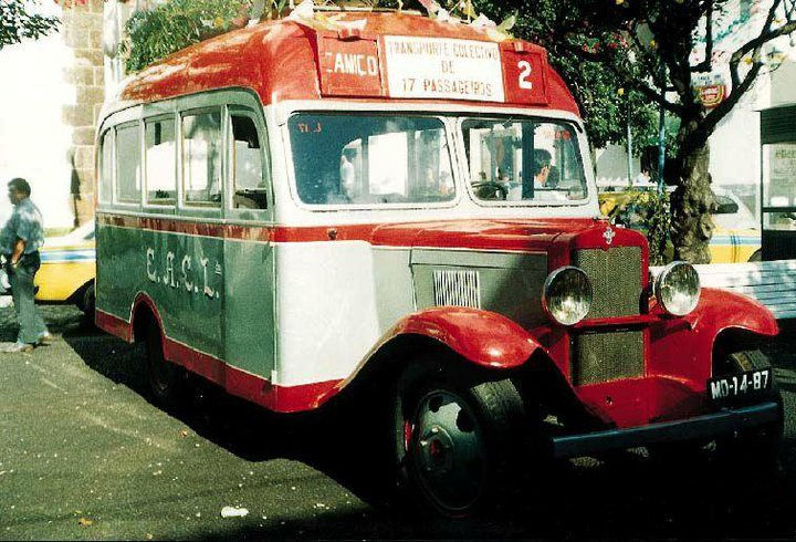 autocarro madeirense antigo