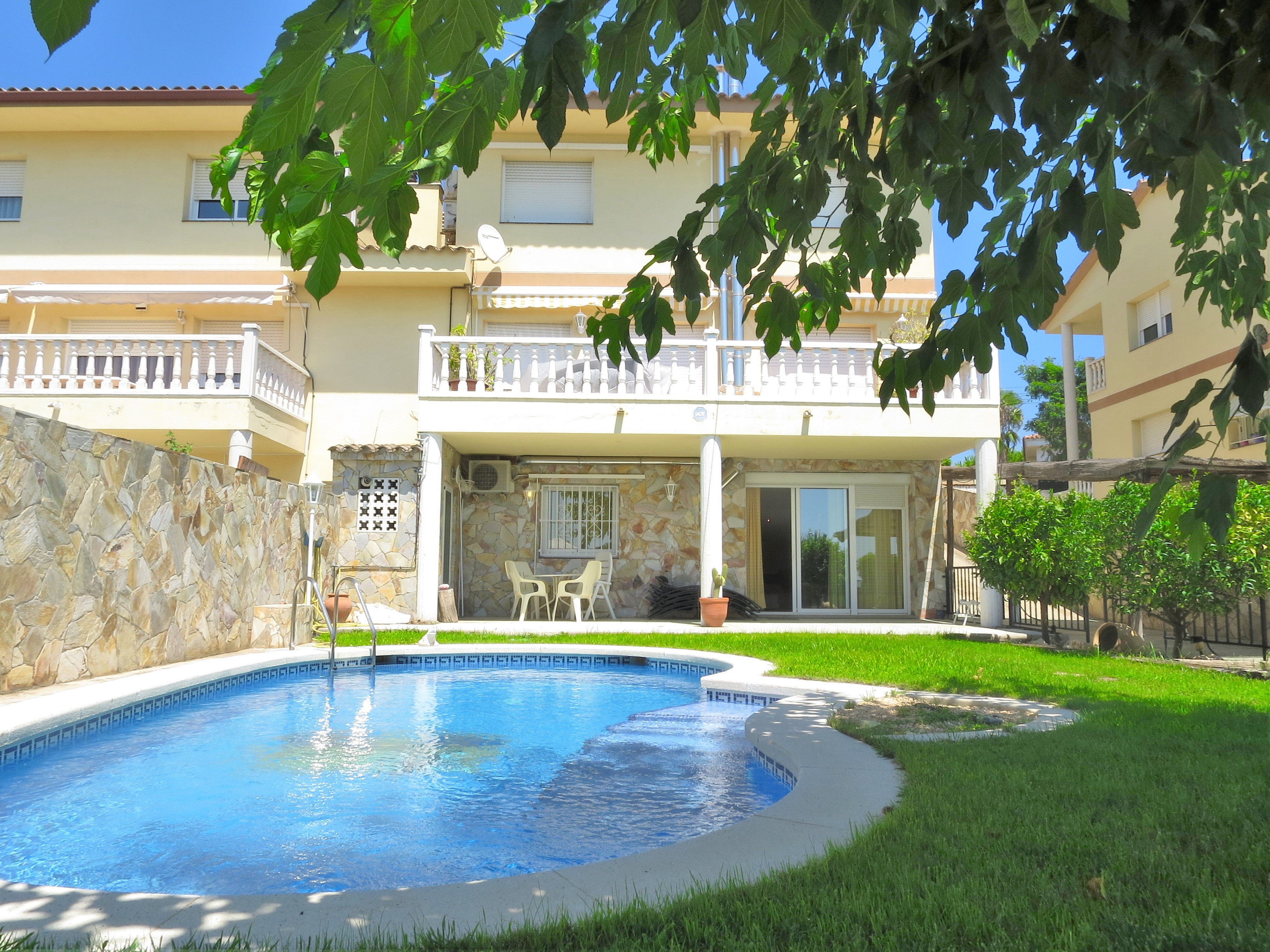 Villa Carolina Ein Ferienhaus Mit Klima Und Pool