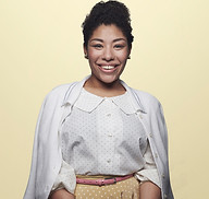 Portrait de jeune femme souriante