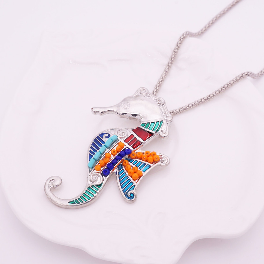 Collar de caballito de mar