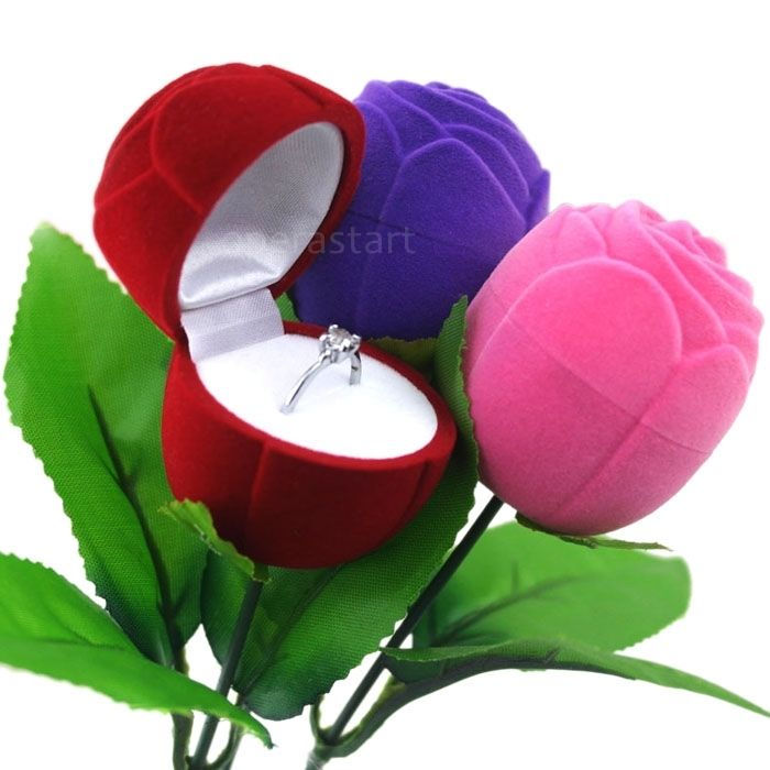 Thumbnail: Rosa estuche de terciopelo para joyería red