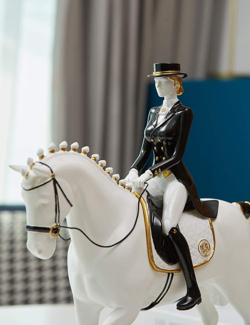 Miniatura: Caballo de adiestramiento figura decorativa white