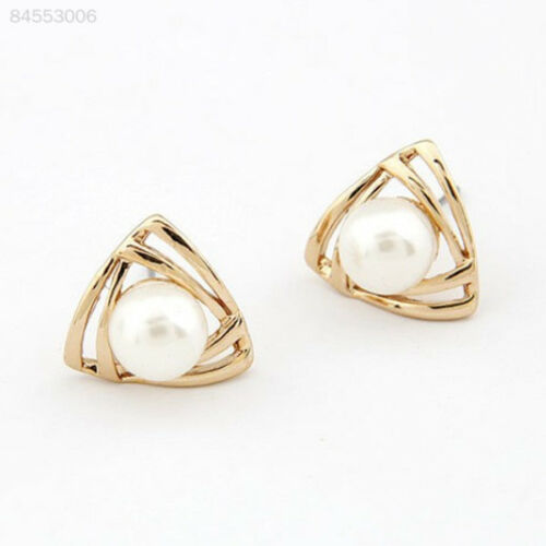Miniatura: Aretes triángulo con perla blanca gold filled
