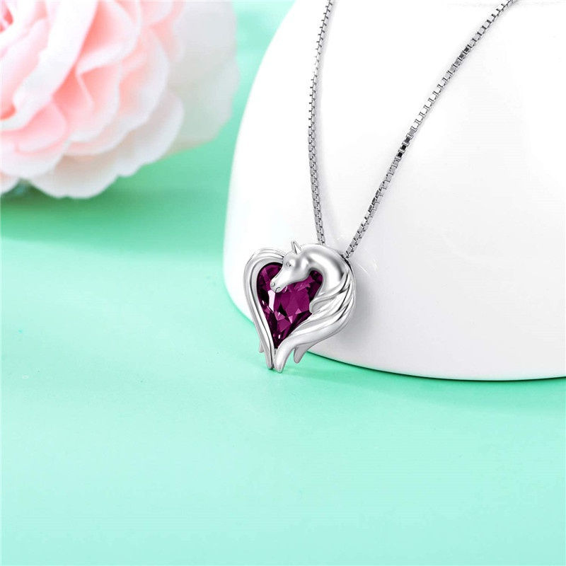 Thumbnail: Collar + colgante corazón y caballo