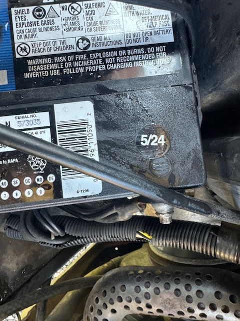 Thumbnail: Lifted 2006"GAS" Club Car Precedent 4-Seater Golf Cart