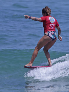 Renata Porcaro Sao Paulo Surf Festival Maresias Foto Munir El Hage.jpg