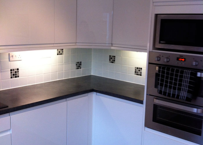 Solid wood and laminate flooring