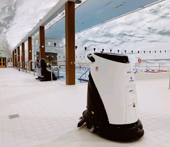 50-Lippumäen-Swimming-Pool-Finland-577x500.webp
