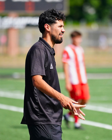 Head Coach Eric Diaz