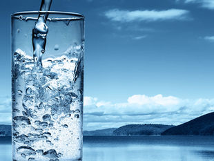 pan·a·ce·a (drinking water)