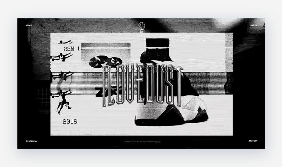 The split-up menu, a current web design trend, can be achieved by dropping to the sides of your screen.