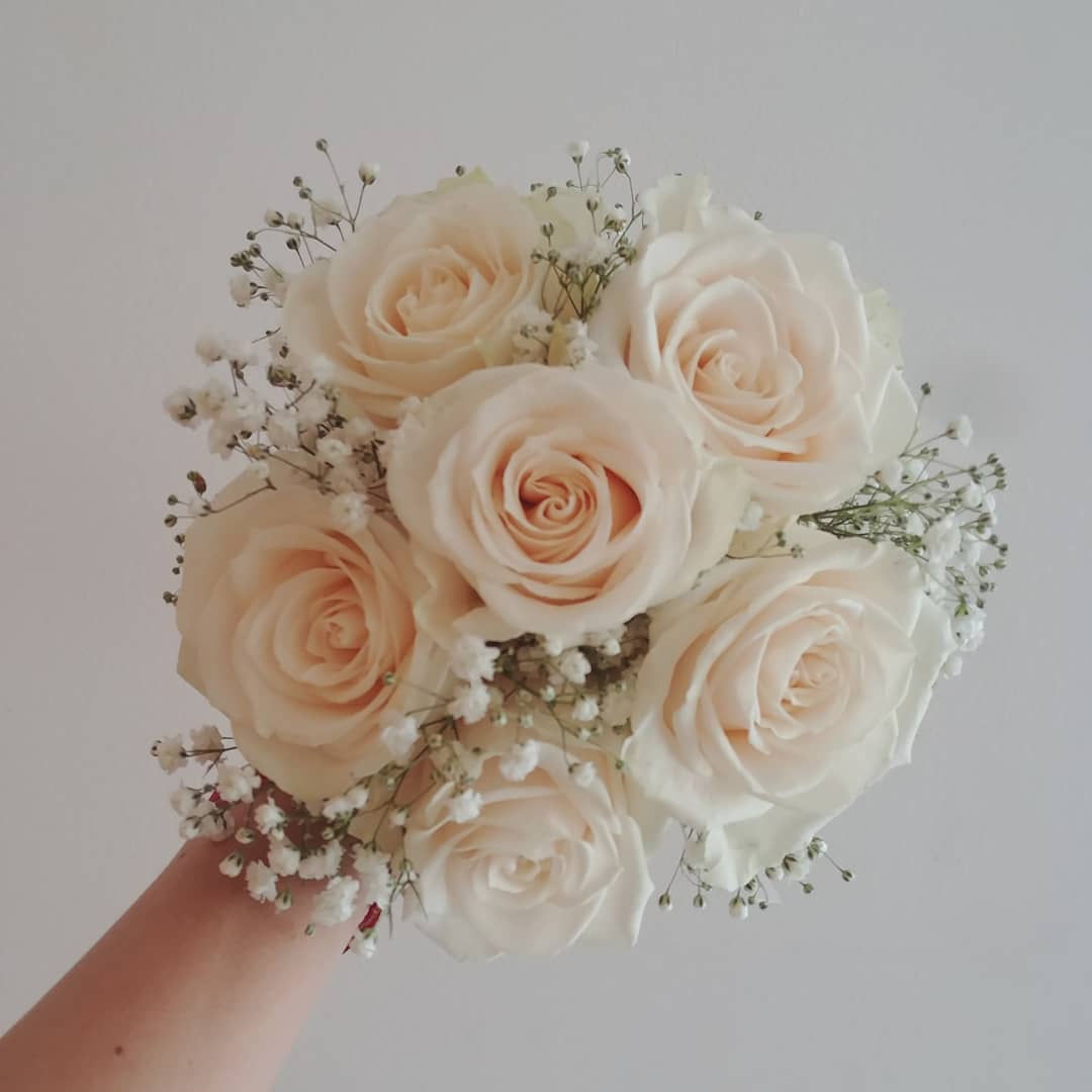 Ramo de novia en rosas e ilusión