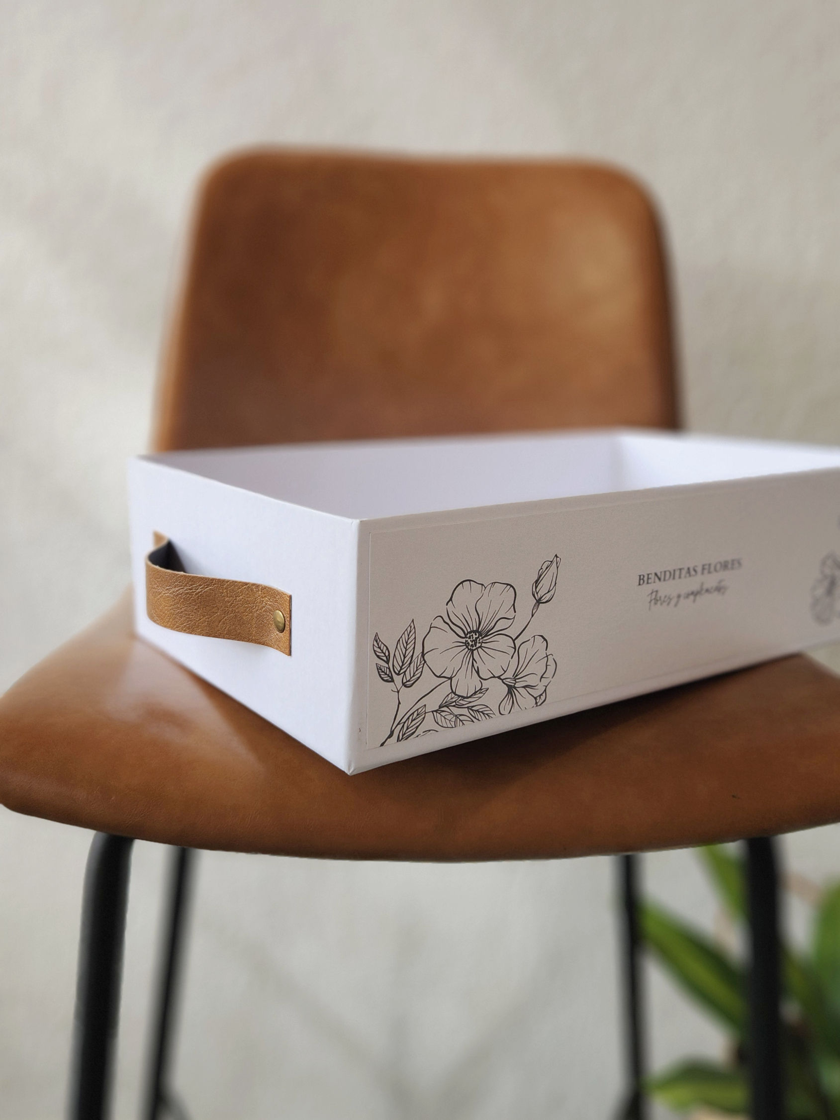 Caja CONTENEDORA grande de cartón rígido - GIFT BOX