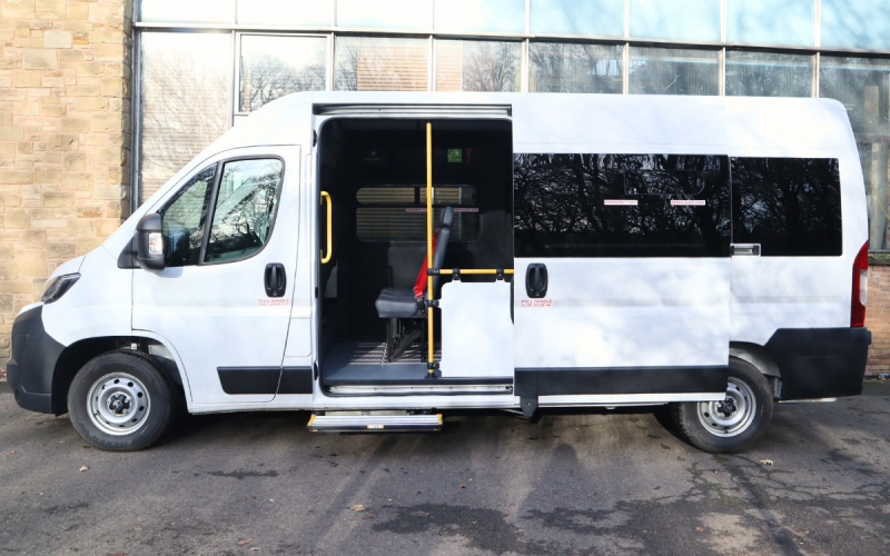 15 Seat Minibus.png