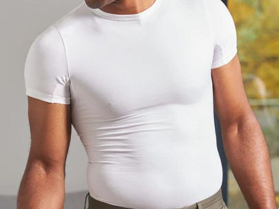 Interested In Compression Undershirts? Here’s What To Know and Our Top Picks