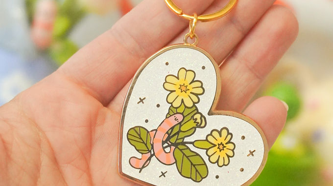 Worm Heart - Glitter Enamel Keyring