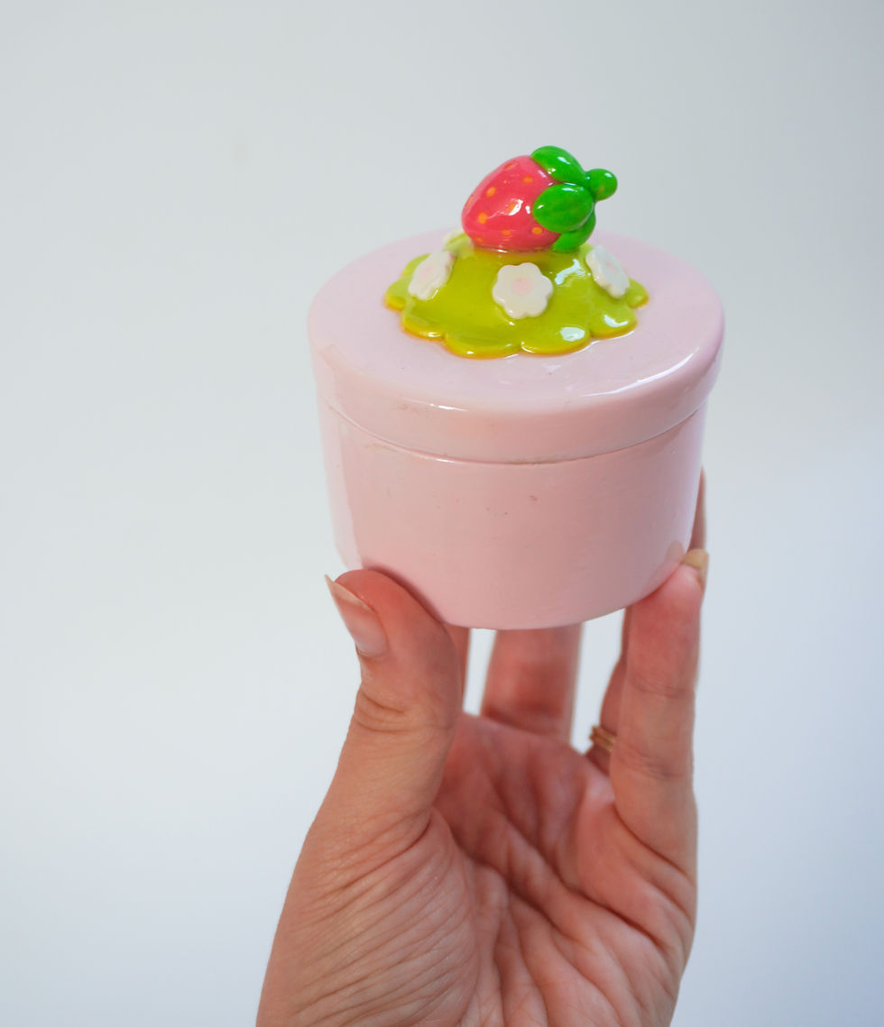Thumbnail: Strawberry Trinket Box