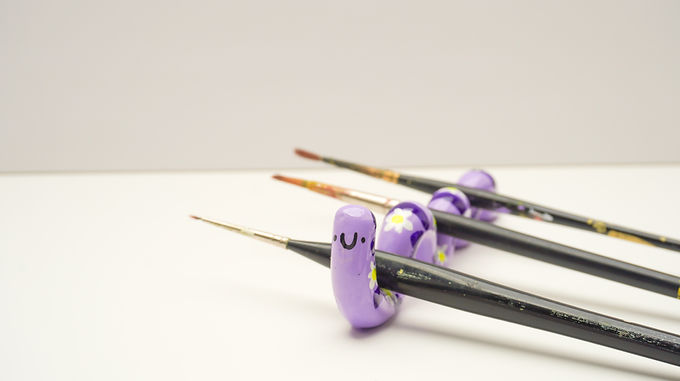 Voilet Caterpillar paintbrush holder