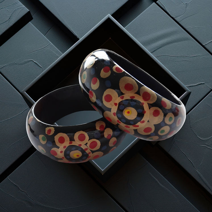 Made In B-Hand-Painted-Chunky-Wooden-Bangle-Black.jpeg