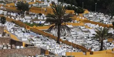 El MDyC exige una “planificación real” ante la falta de espacio en el cementerio de Sidi Embarek y critica la gestión del Ejecutivo basada en decretos de emergencia 