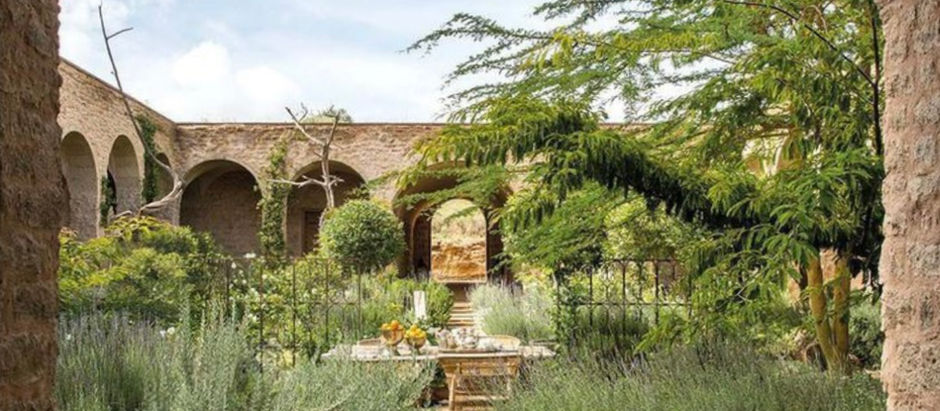Discover Ancient Egyptian Garden Influence