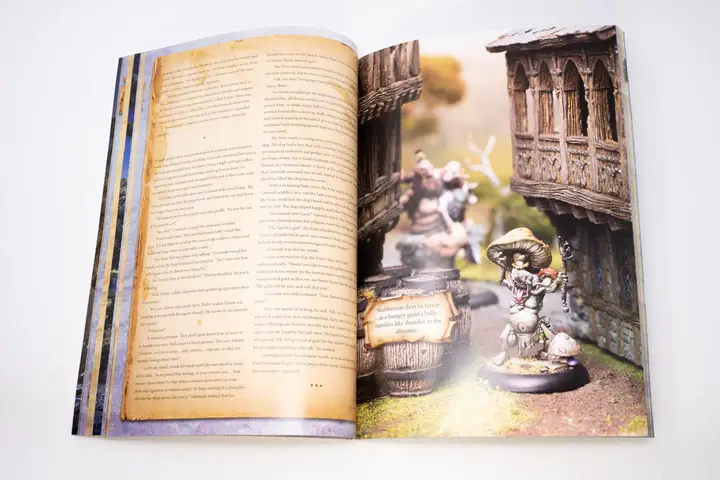 Miniaturbild: Moonstone The Arising Expansion Book