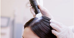 Licensed head spa therapist using advanced scalp analysis