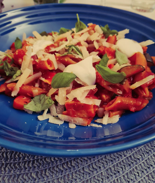 One pot pasta med kylling og tomatsaus