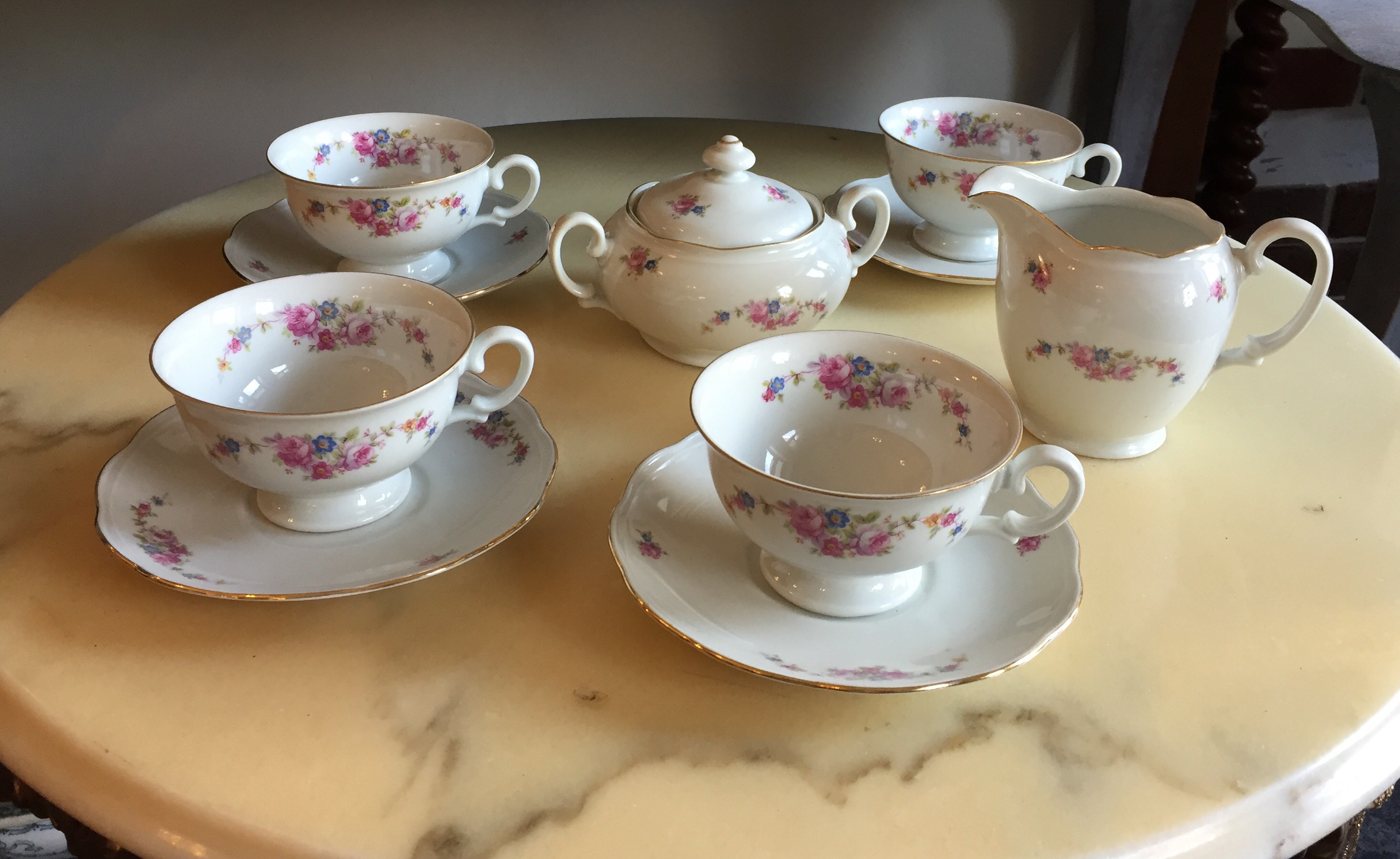 Porcelanowy serwis do kawy