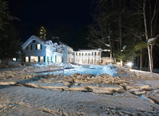 Resorts Ontario Holiday Winter Ontario Sherwood Innky Crest