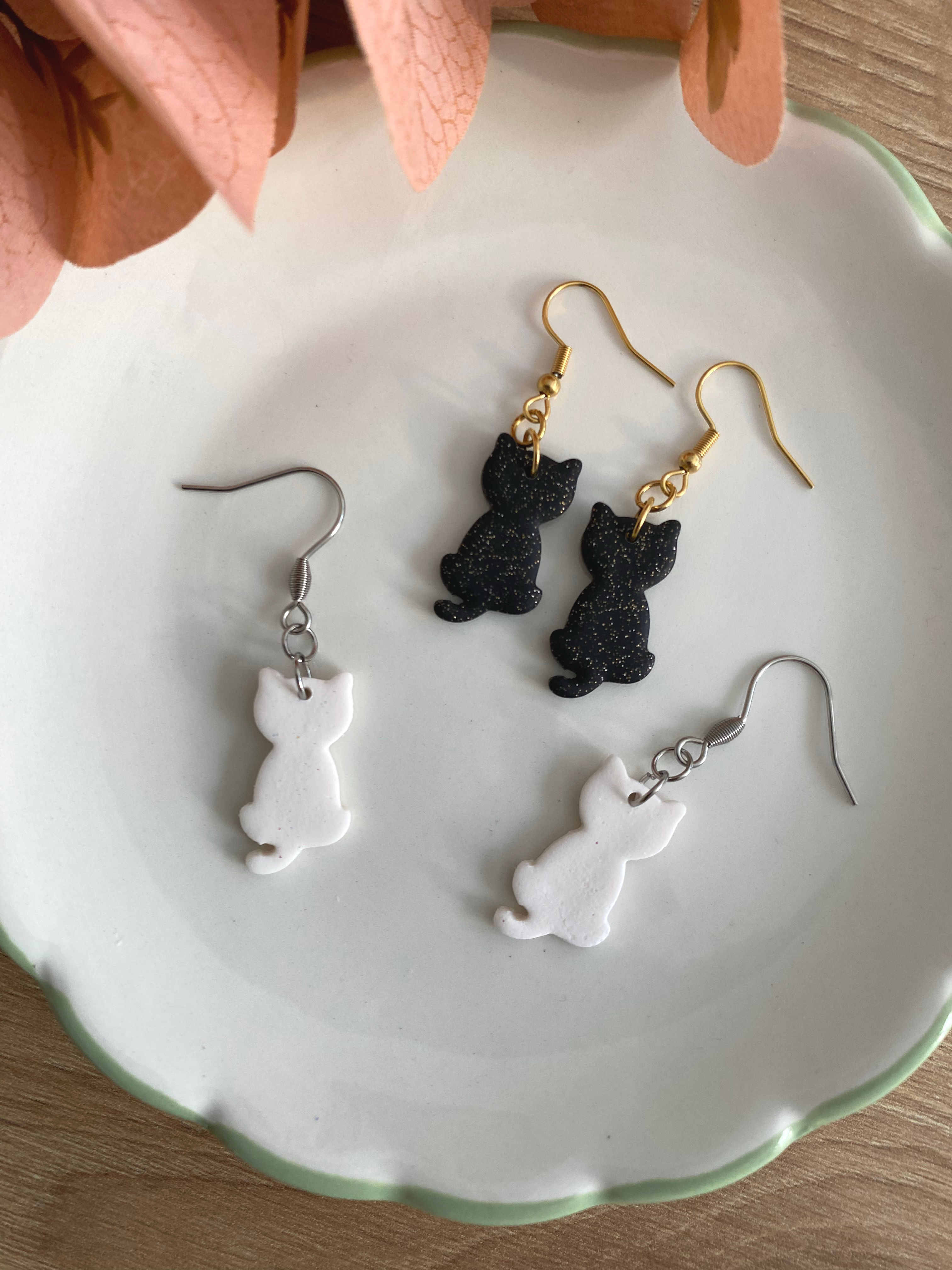 Les boucles d'oreilles Neko