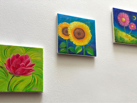 A collection of petits tableaux (Sunflower, lotus, and night cosmos)