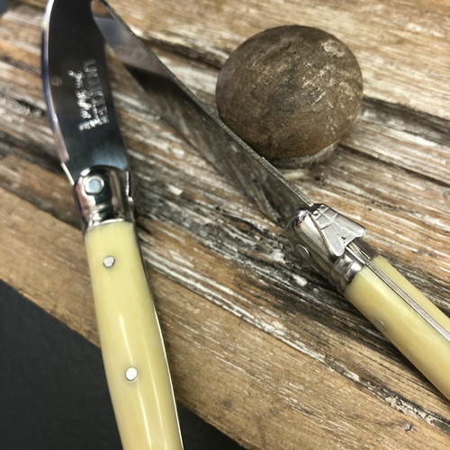 Laguiole Cheese Knives victorscot