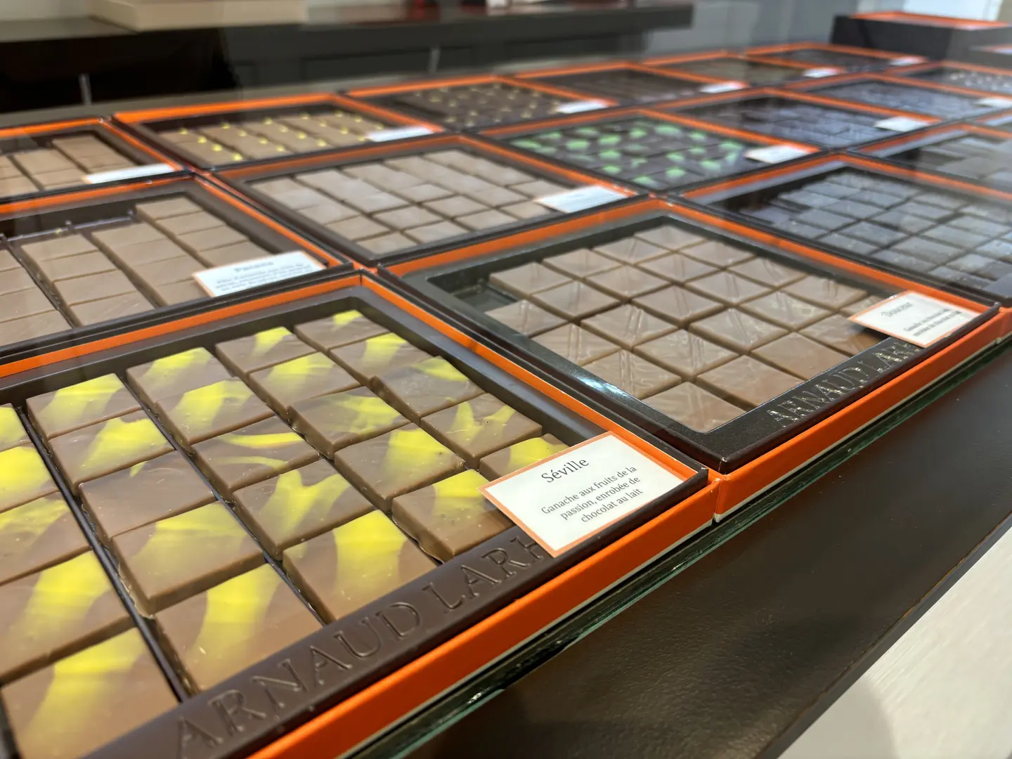 Arnaud Larher artisan chocolate tablets, award-winning chocolatier in Paris