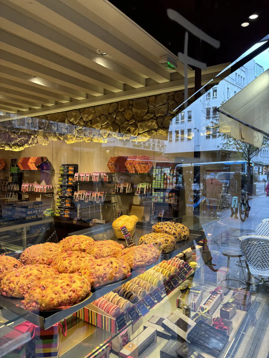 Georges Larnicol bakery window with famous kouignettes pastries in Paris