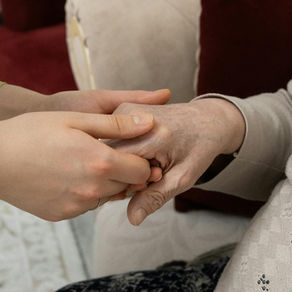 Welfare sotto pressione, l’assistenza agli anziani diventa la sfida decisiva dei prossimi decenni