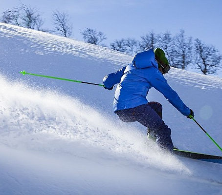 Natale sugli sci, il decalogo degli ortopedici Siot per vacanze sicure