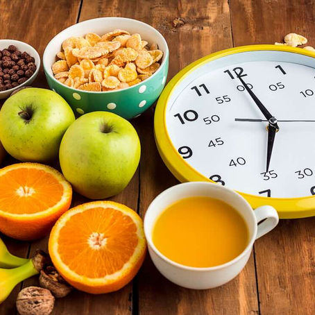 Digiuno intermittente e benefici per il cuore: studio spagnolo conferma l’efficacia