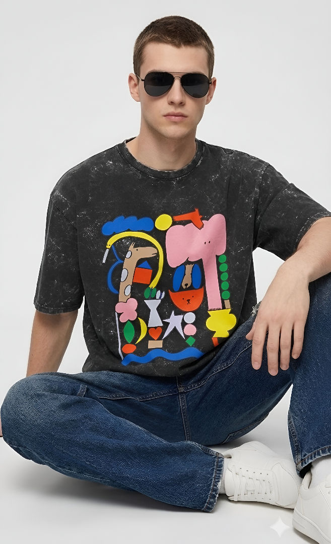Thumbnail: Men's Black T-Shirt Unique Washed Pattern Relaxed Fashion Forward Casual Look